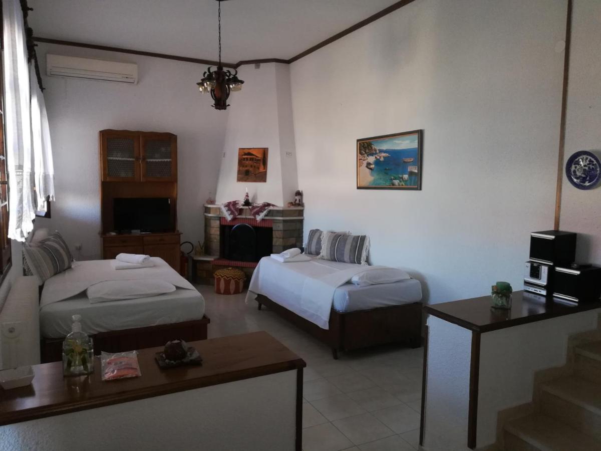 Ferienhaus Feel At Keramídhion